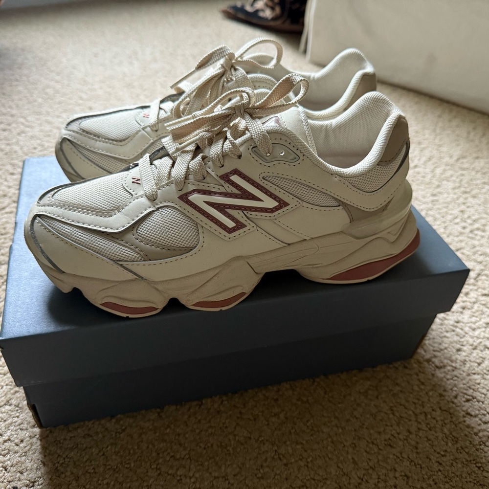 New Balance Kids Sneakers - Cream and Pink